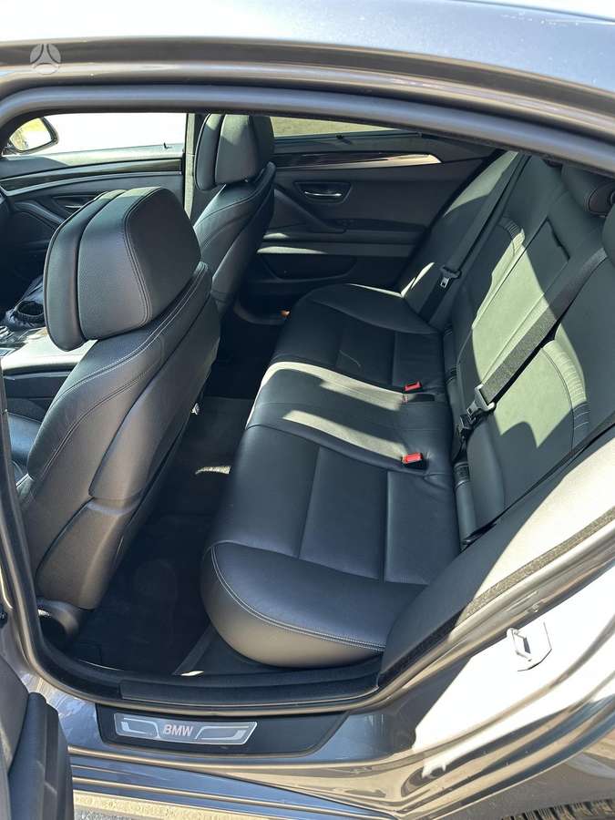 BMW 528, 2.0 l., Седан