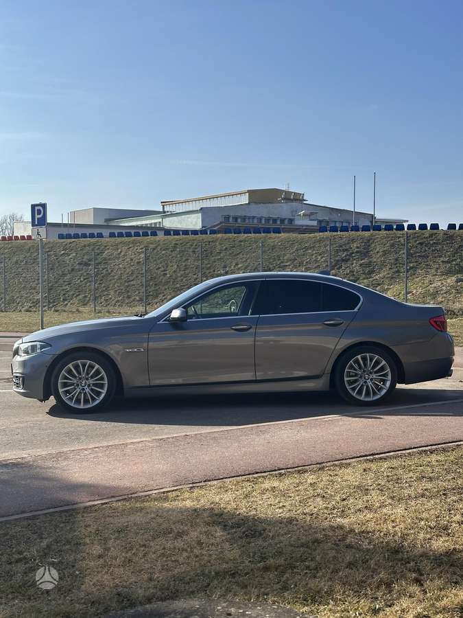 BMW 528, 2.0 l., Седан