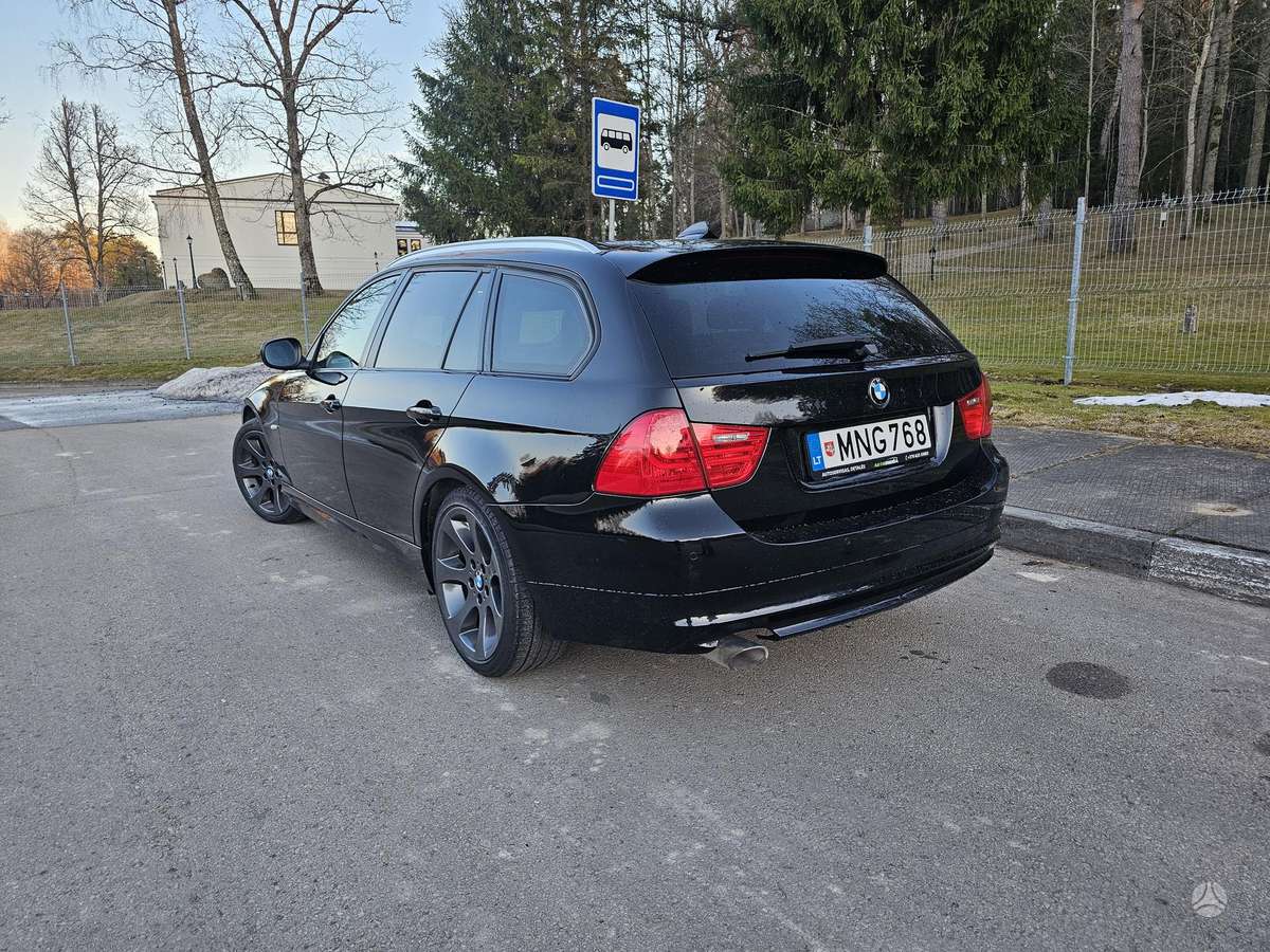 BMW 320, 2.0 l., universalas