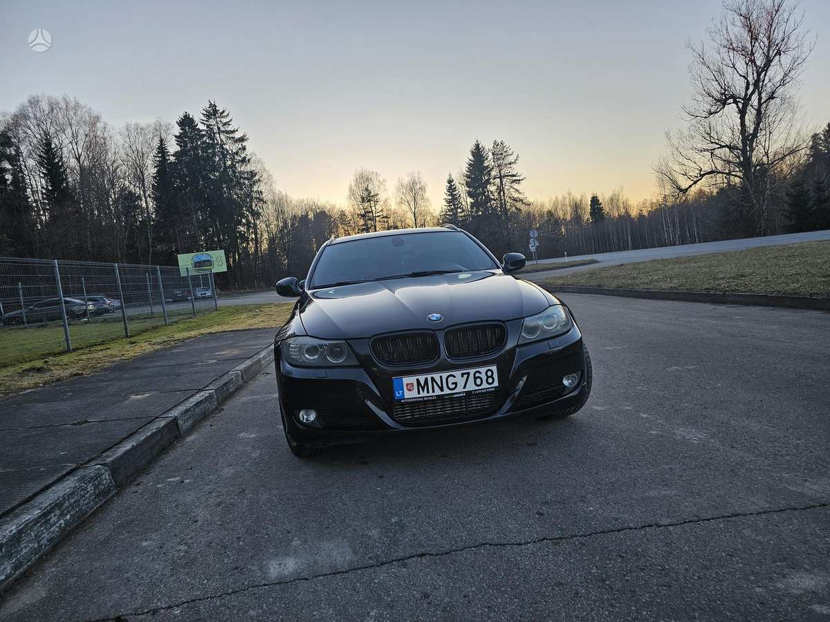 BMW 320, 2.0 l., universalas