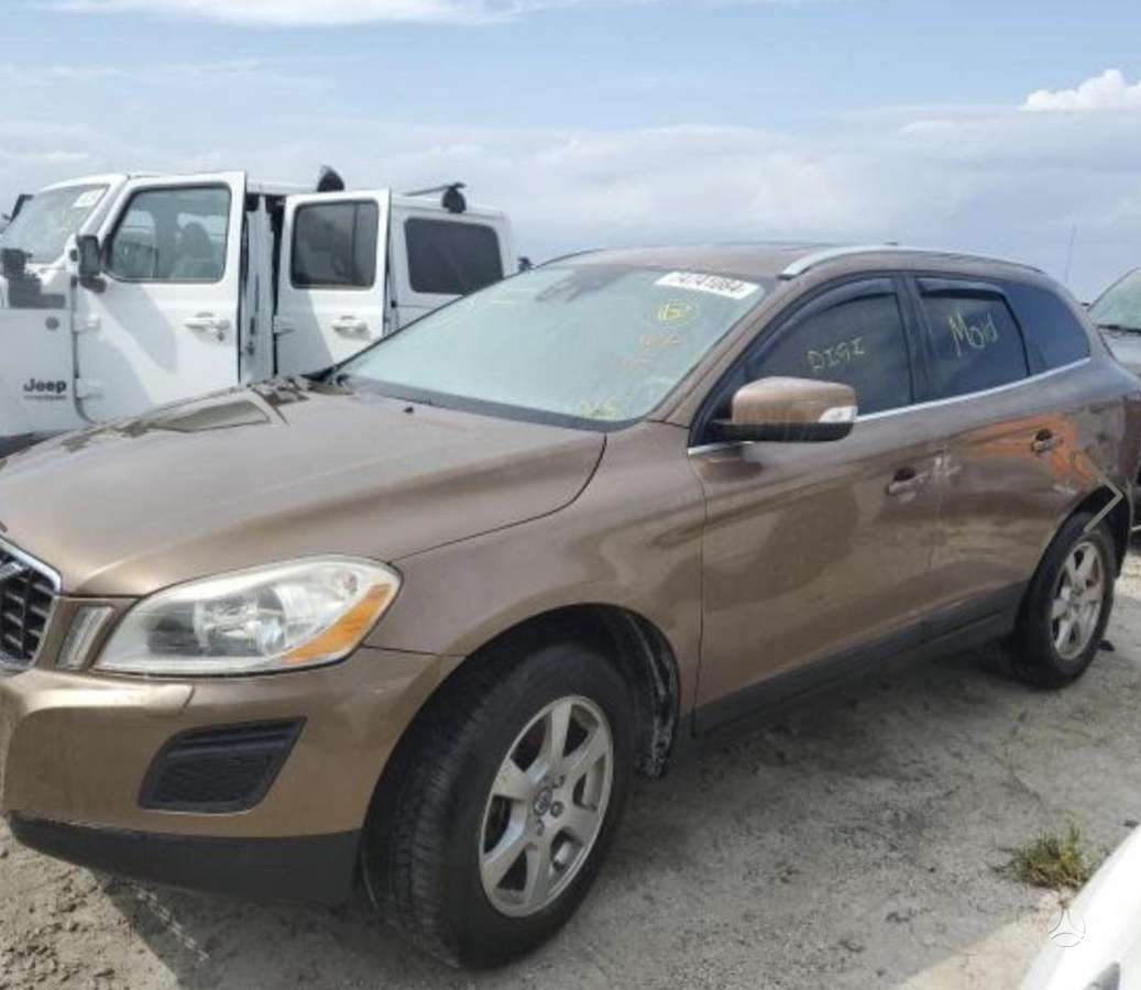 Volvo XC60 dalimis
