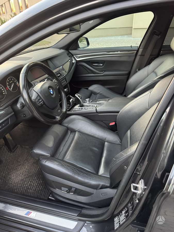 BMW 550, 4.4 l., Седан