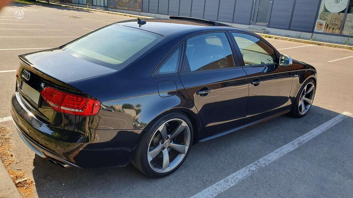 Audi S4, 3.0 l., Седан