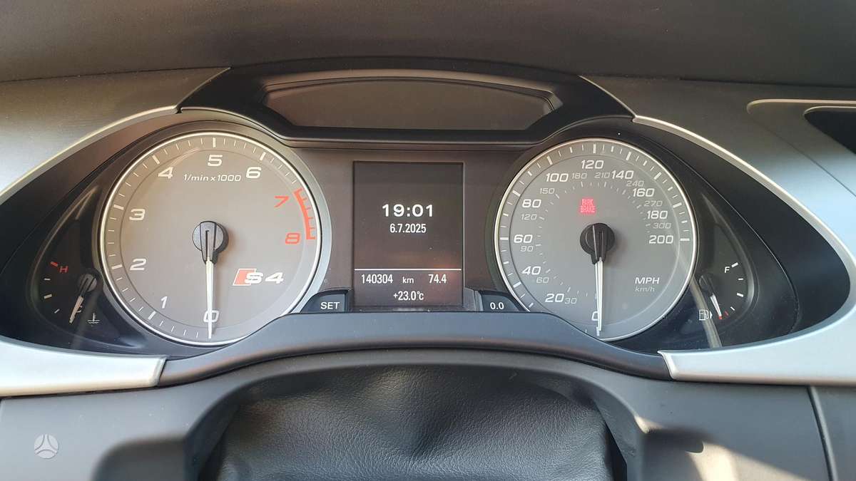 Audi S4, 3.0 l., Седан