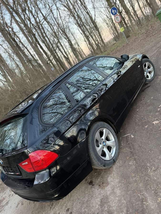 BMW 318, 2.0 l., universalas