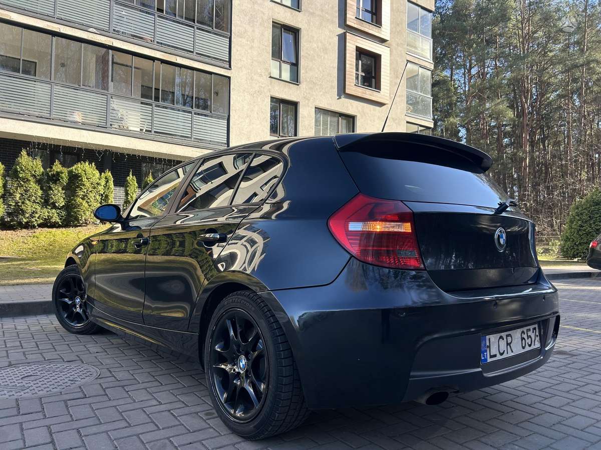 BMW 118, 2.0 l., hatchback