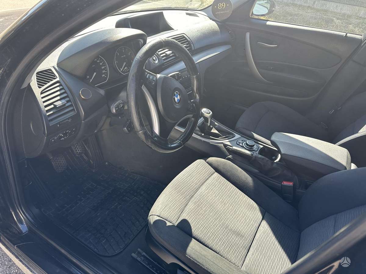 BMW 118, 2.0 l., Хэтчбек