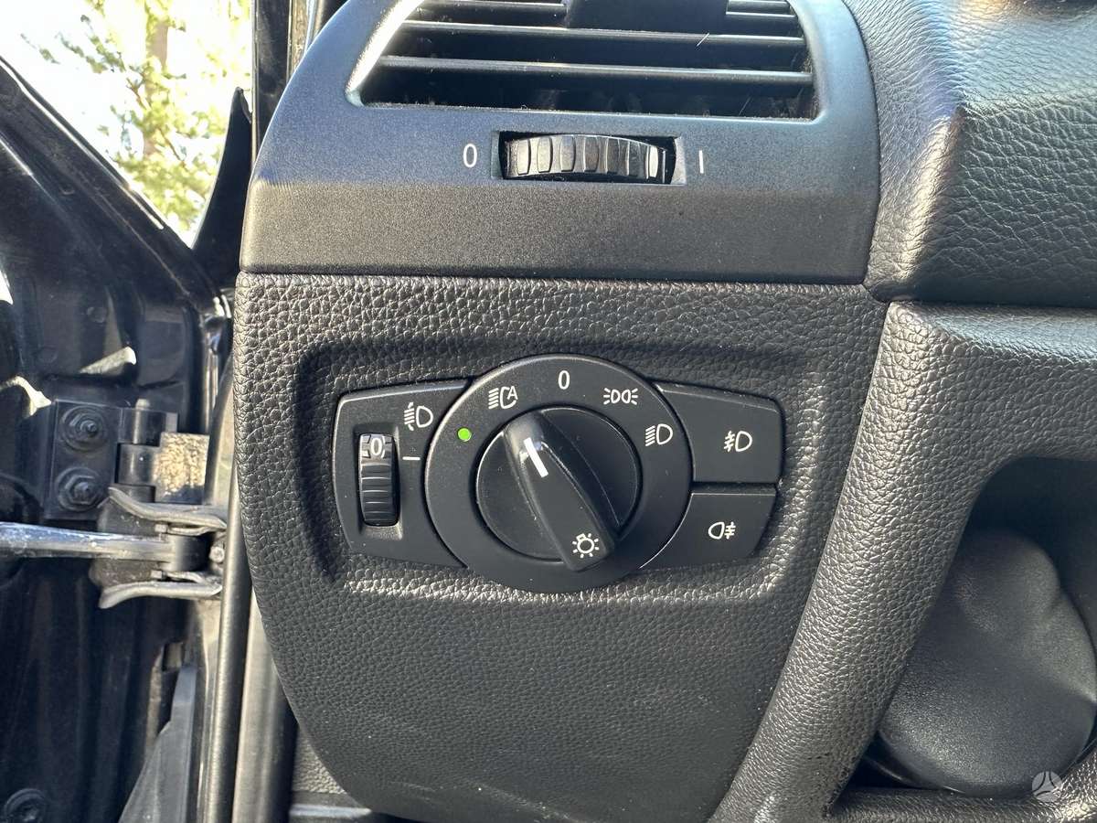 BMW 118, 2.0 l., hatchback