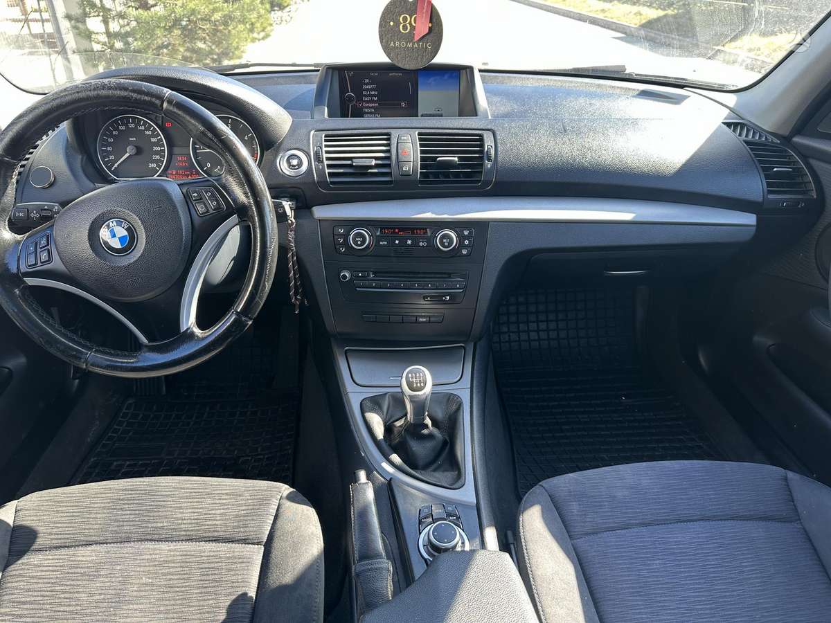 BMW 118, 2.0 l., Хэтчбек
