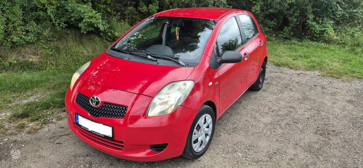 Toyota Yaris - 2