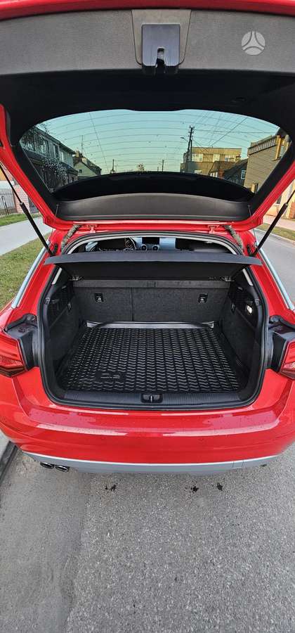 Audi Q2, 2.0 l., Внедорожник / Кроссовер