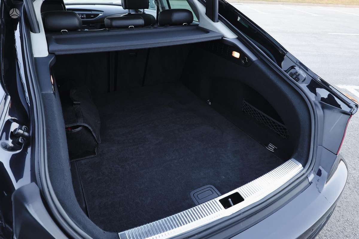 Audi A7, 3.0 l., hatchback