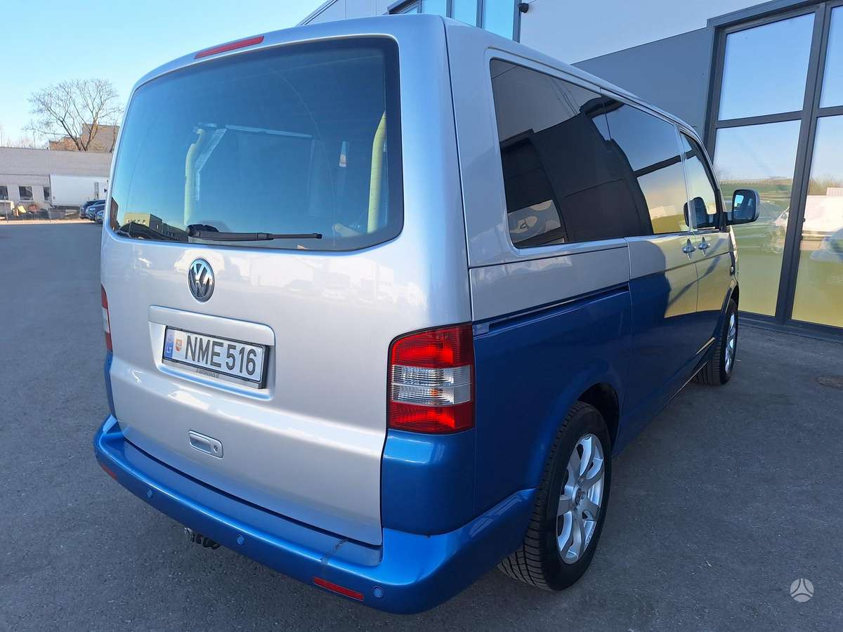 Volkswagen Multivan, 2.5 l., Минивэн
