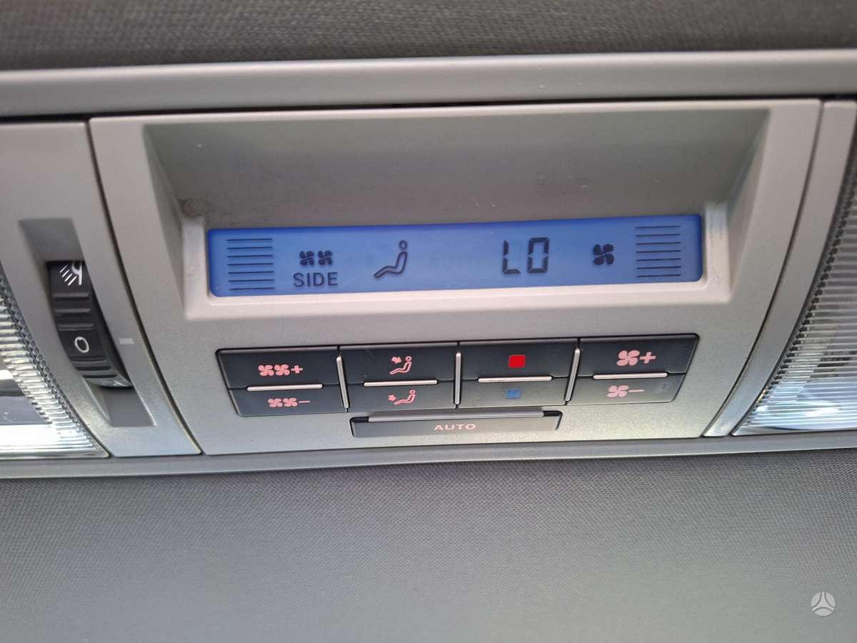 Volkswagen Multivan, 2.5 l., Минивэн