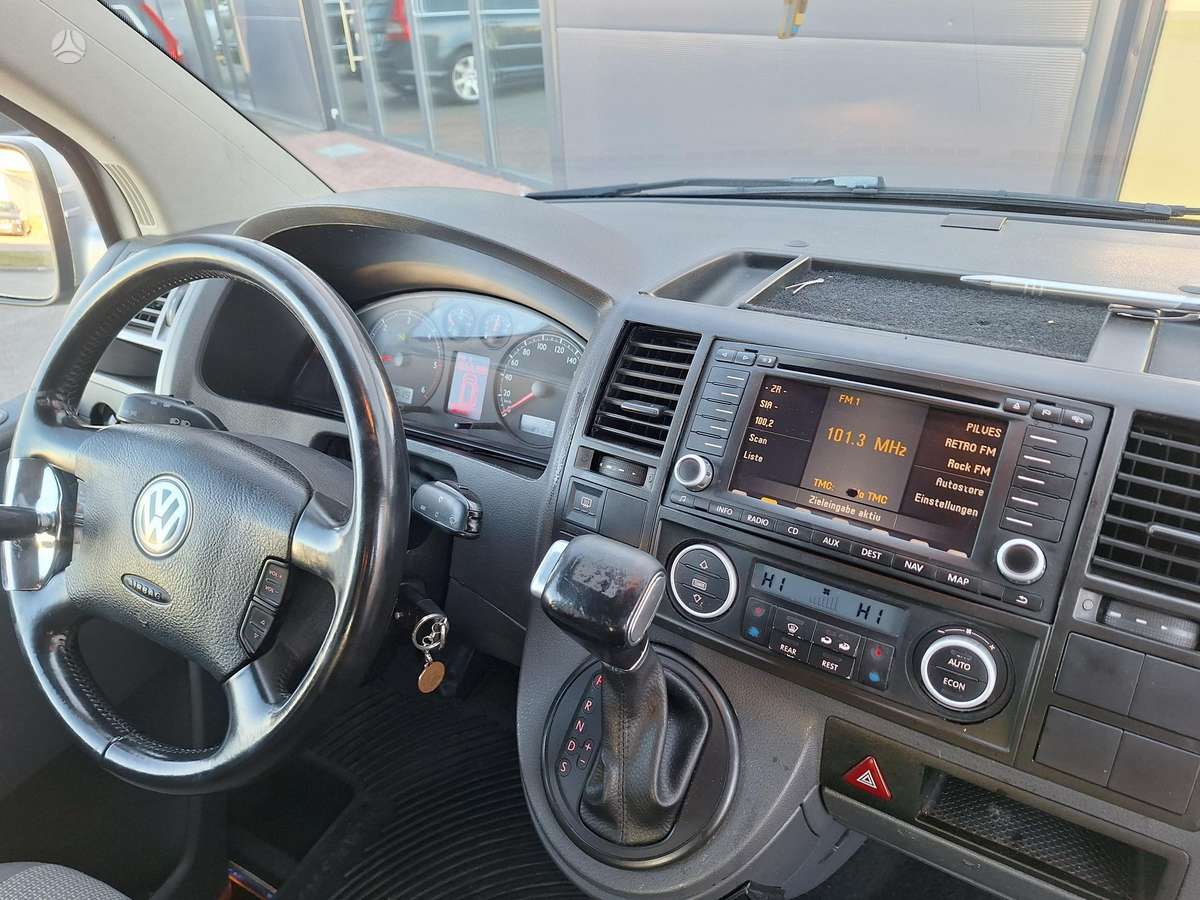 Volkswagen Multivan, 2.5 l., Минивэн