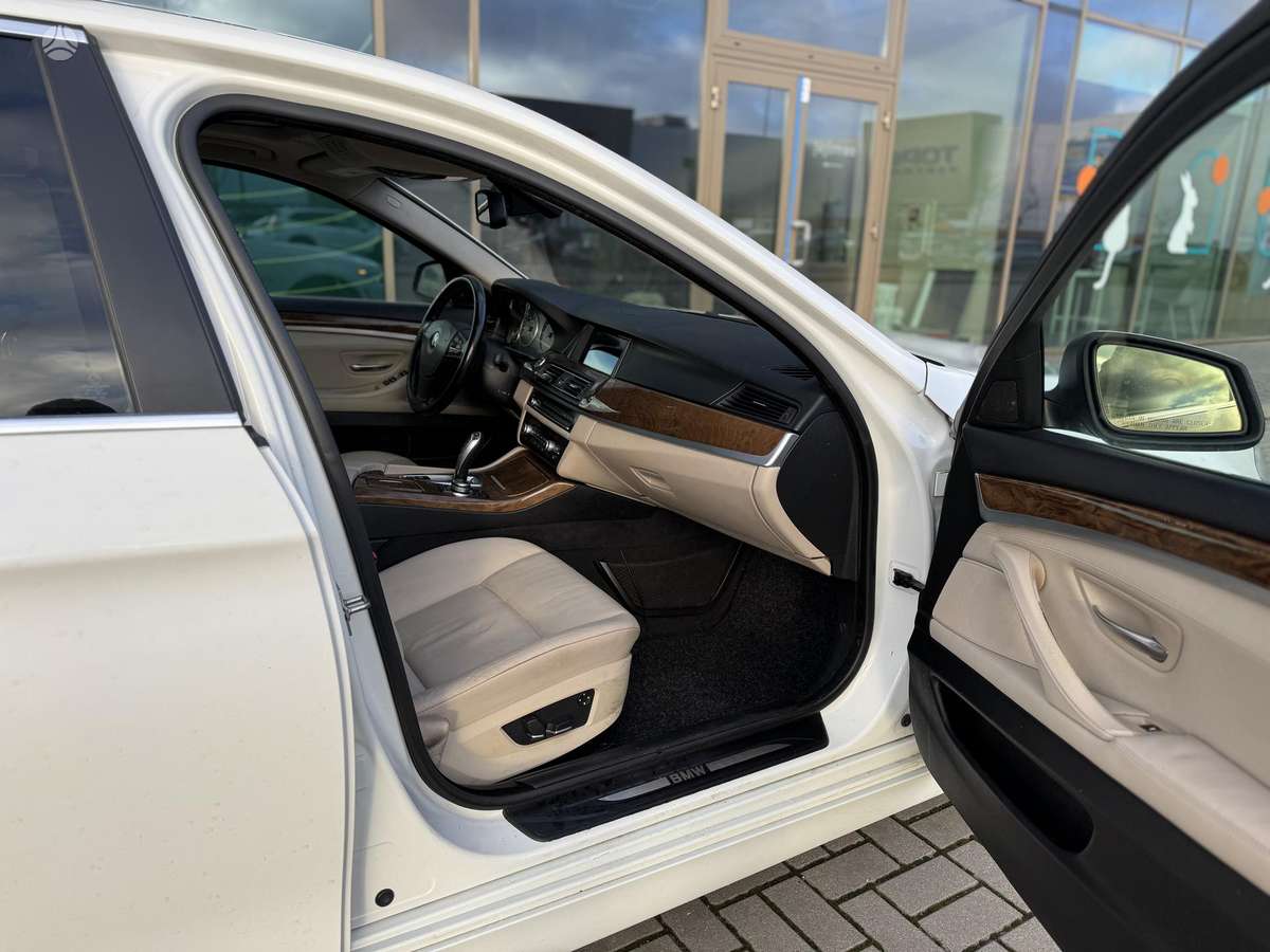 BMW 535, 3.0 l., Седан