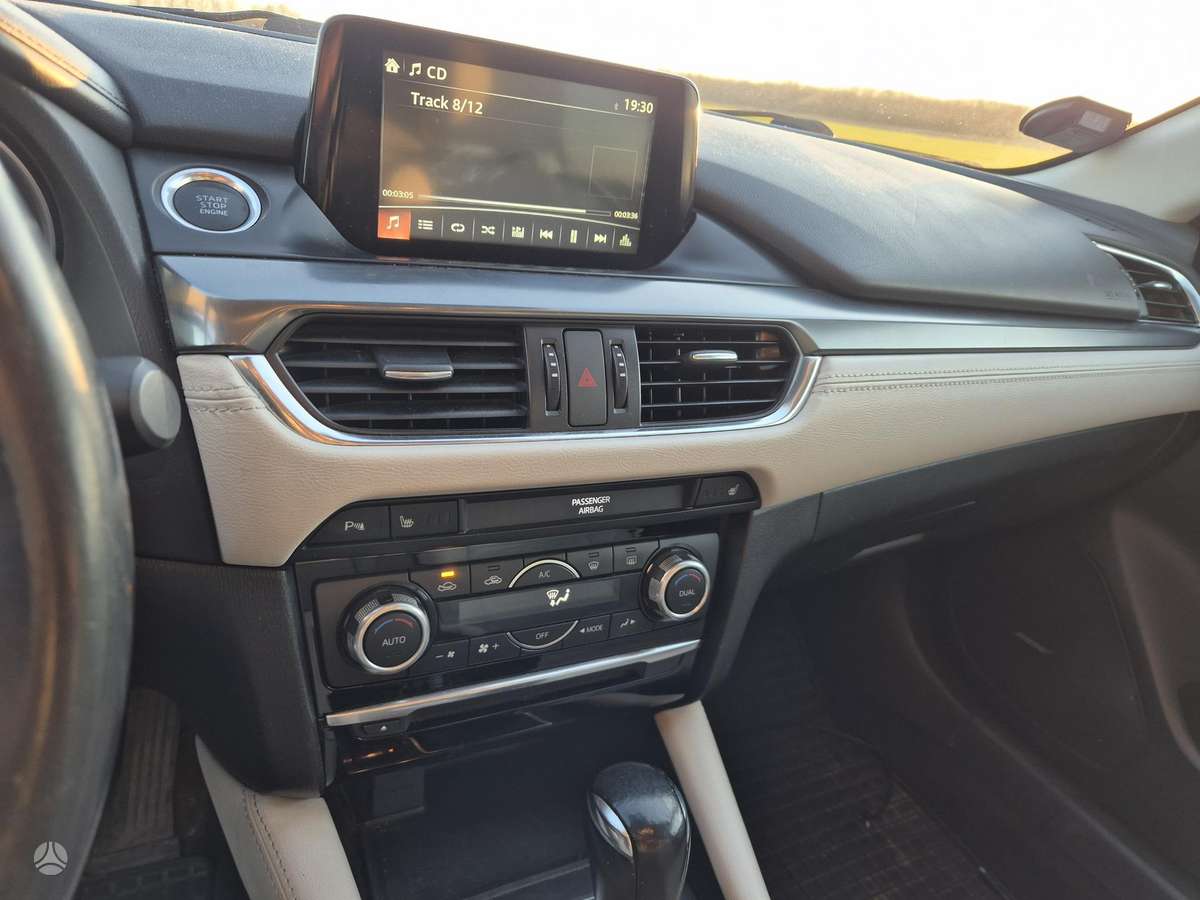 Mazda 6, 2.2 l., Универсал