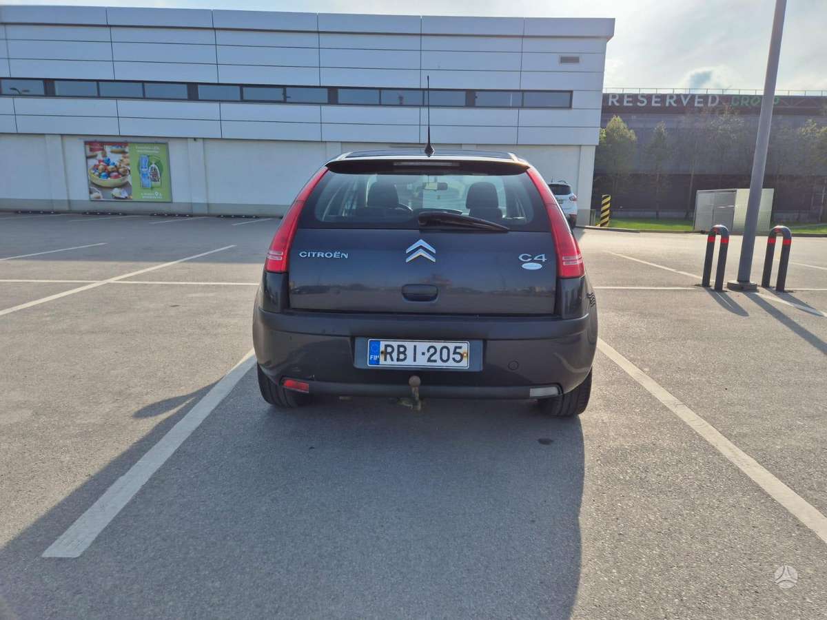 Citroen C4, 1.6 l., hatchback