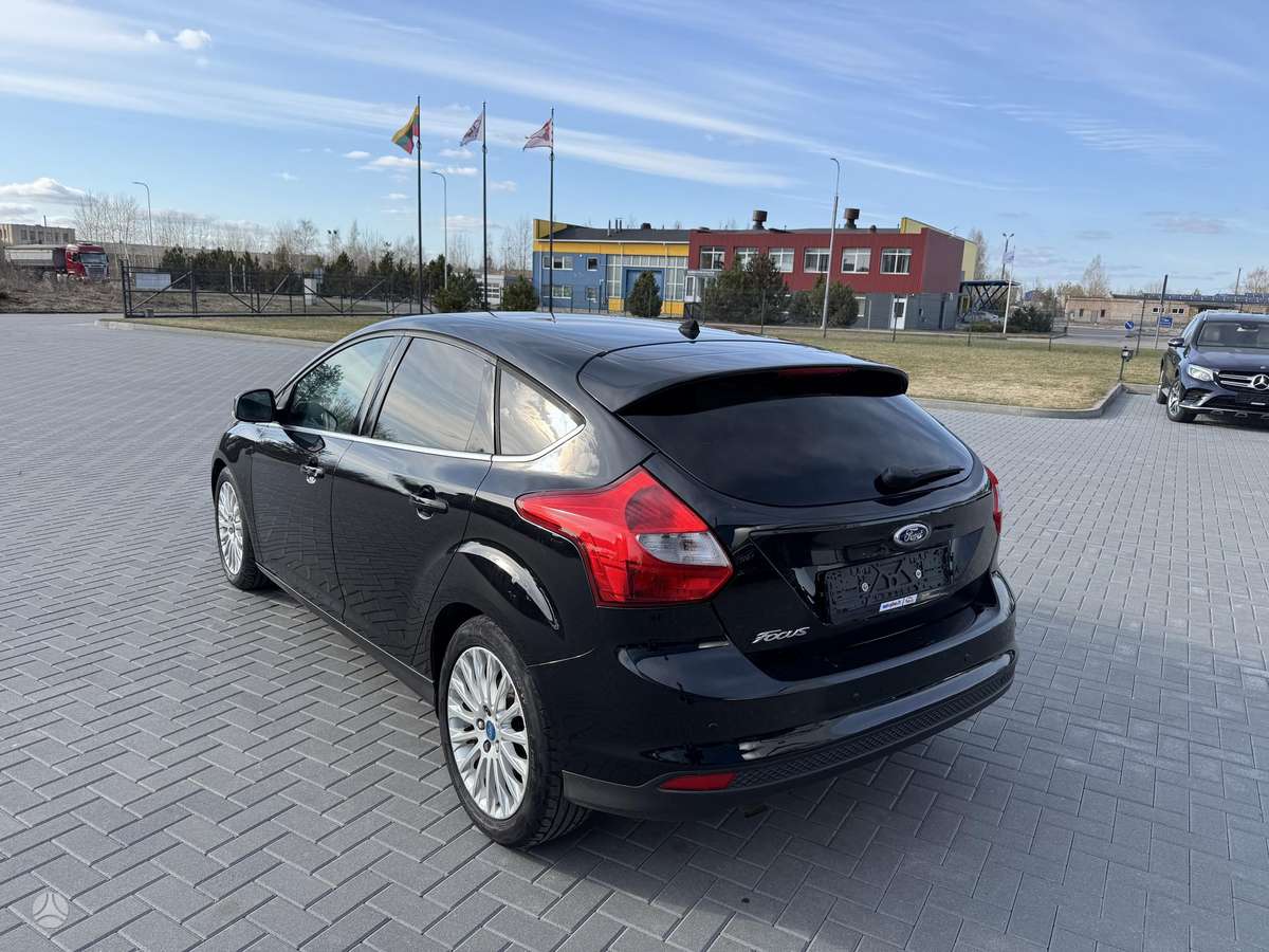Ford Focus, 1.6 l., hatchback