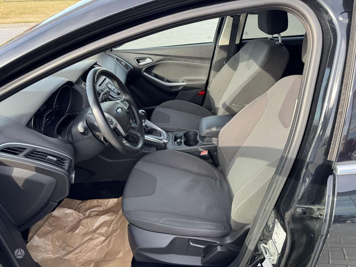 Ford Focus, 1.6 l., hatchback