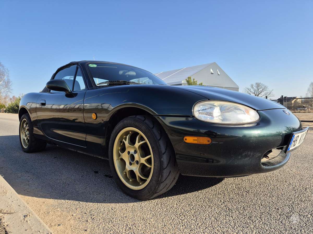 Mazda MX-5, 1.8 l., convertible