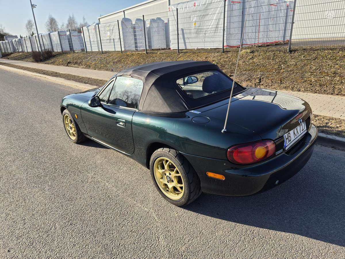 Mazda MX-5, 1.8 l., convertible
