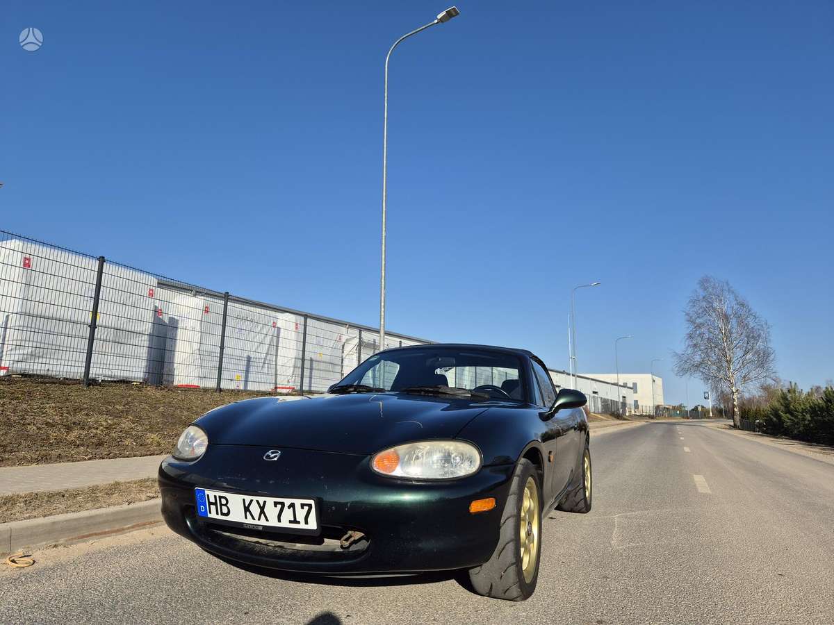 Mazda MX-5, 1.8 l., convertible