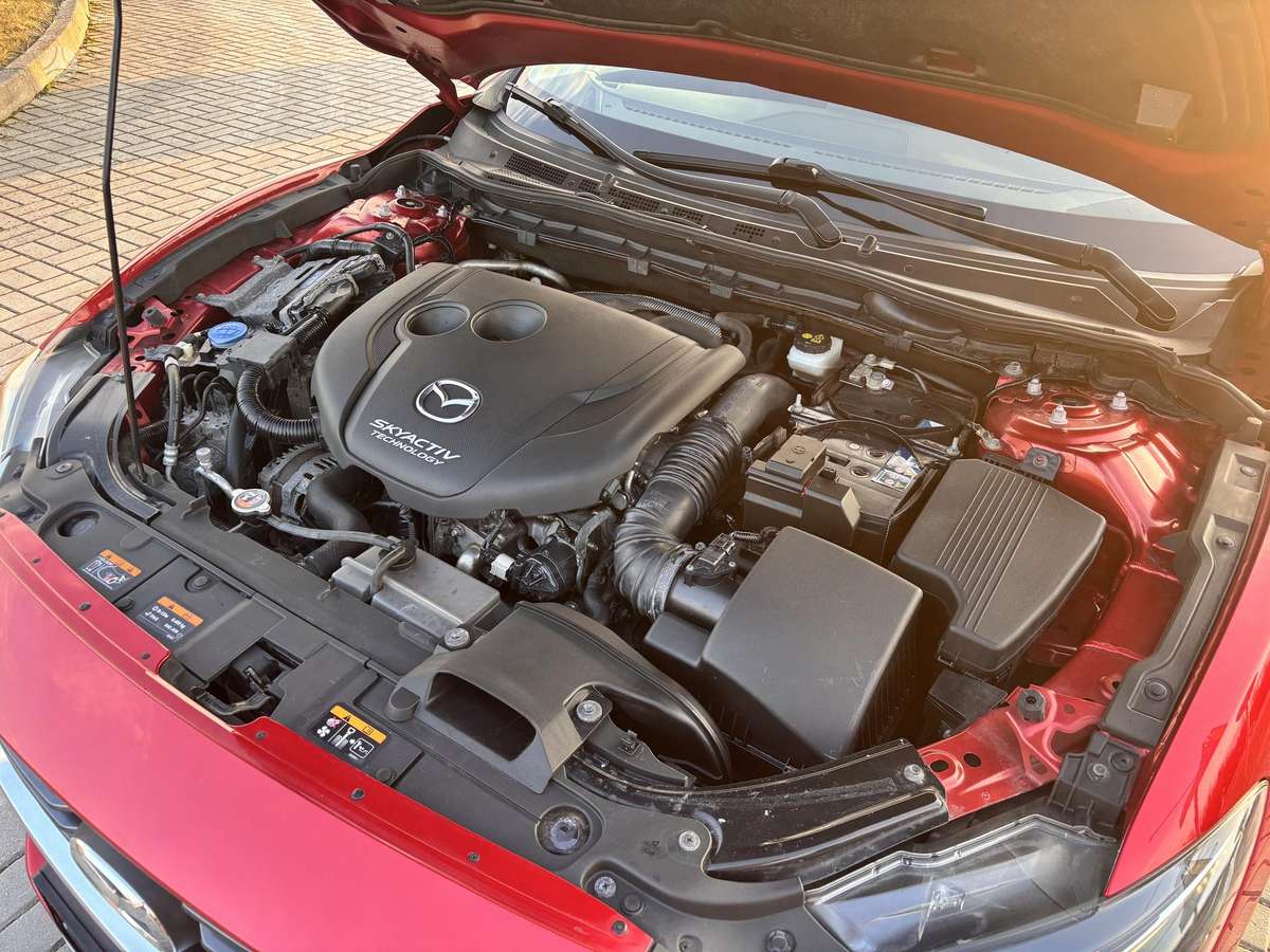 Mazda 6, 2.2 l., Универсал