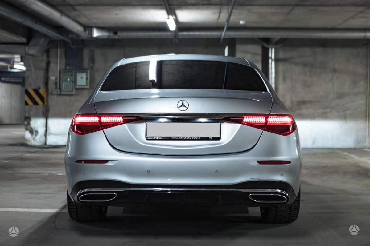 Mercedes-Benz S350, 2.9 l., limuzīns