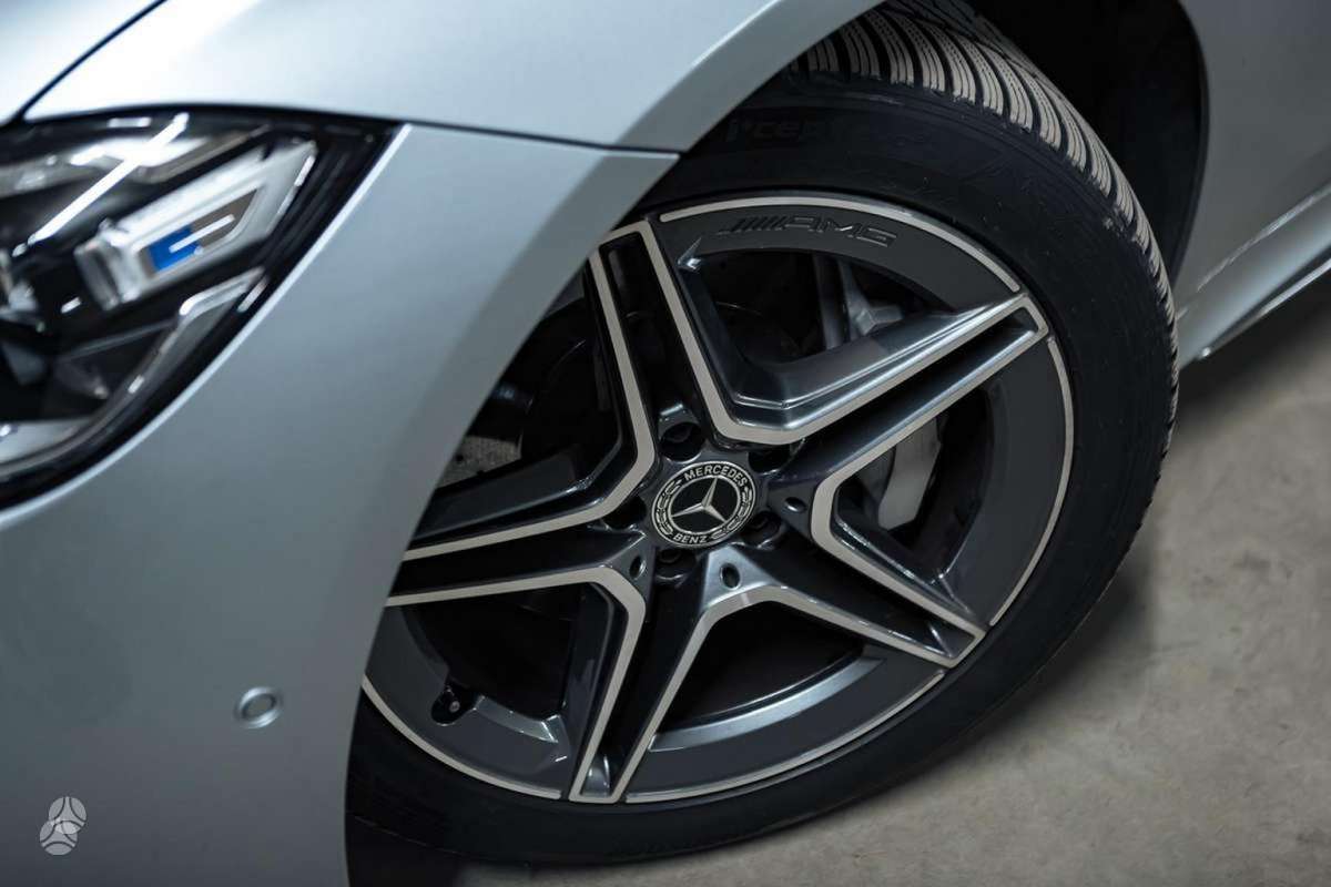 Mercedes-Benz S350, 2.9 l., limuzīns