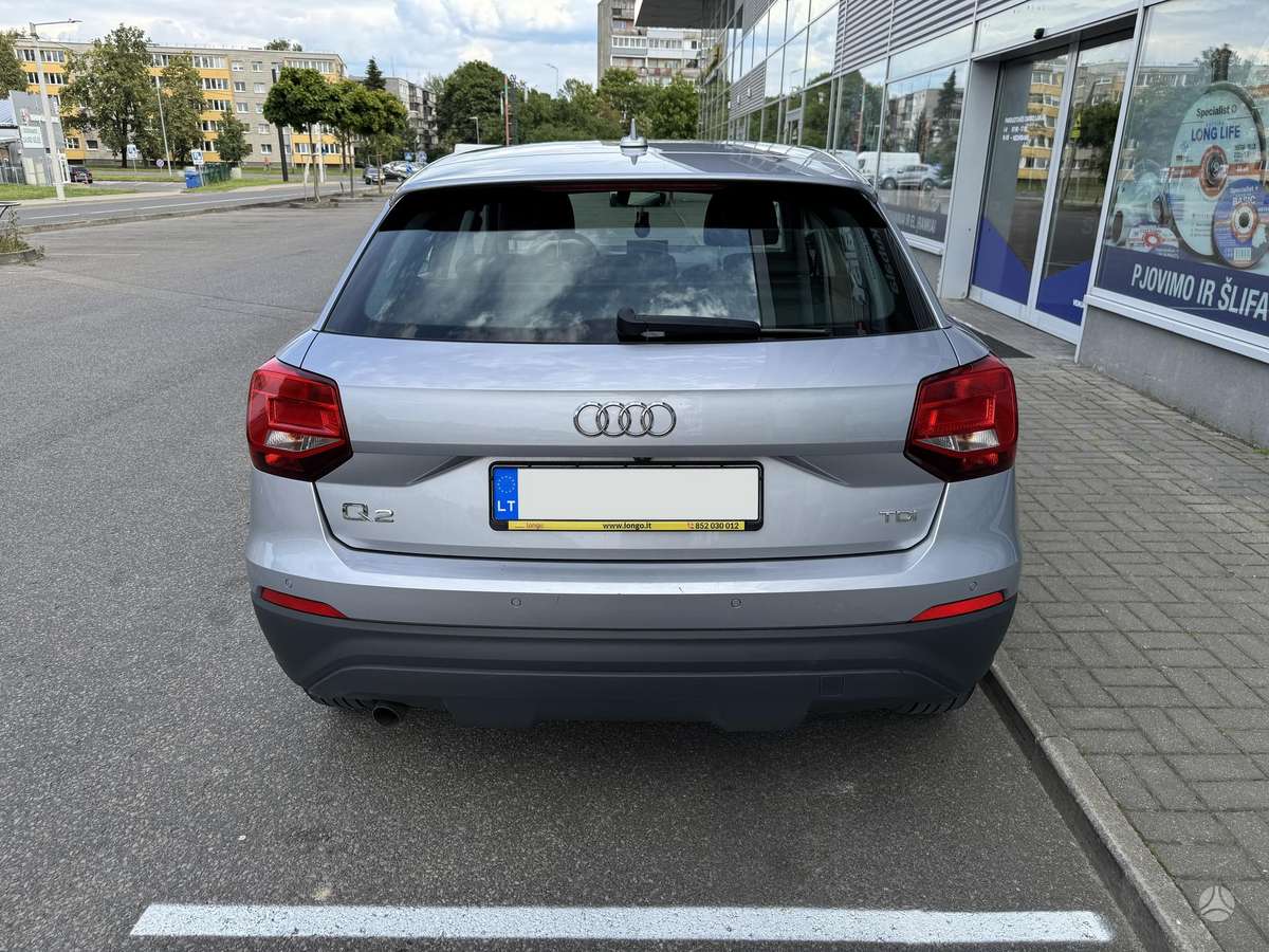Audi Q2, 1.6 l., Внедорожник / Кроссовер