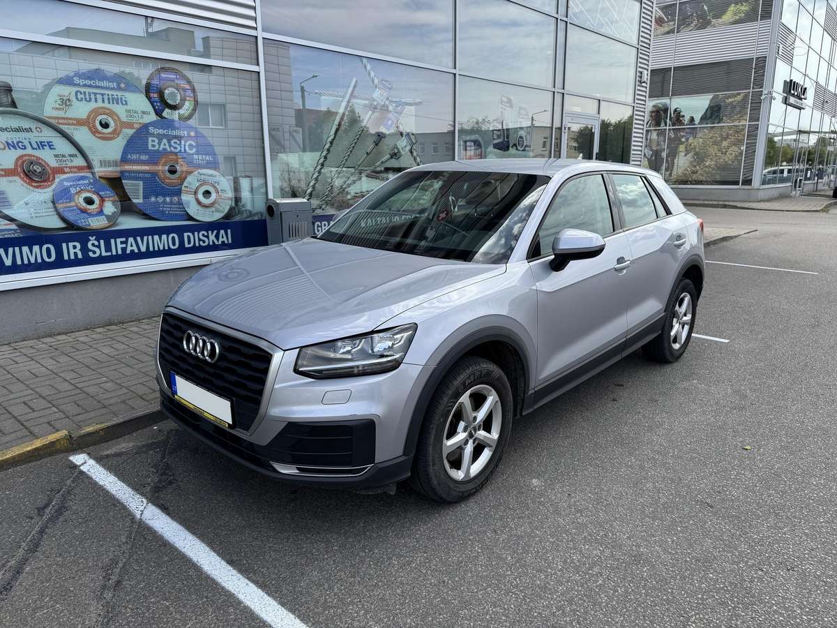 Audi Q2, 1.6 l., Внедорожник / Кроссовер