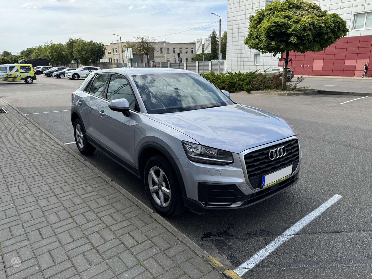 Audi Q2, 1.6 l., Внедорожник / Кроссовер