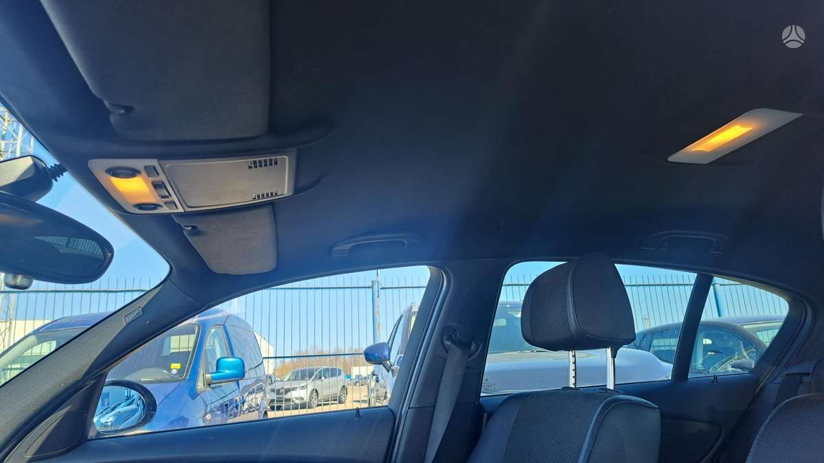 BMW 116, 1.6 l., hatchback