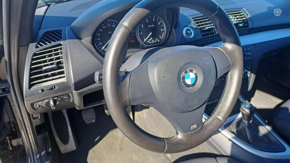 BMW 116, 1.6 l., hatchback