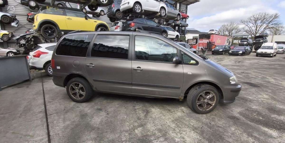 Seat Alhambra, ☎️166t/km rida, dalimis