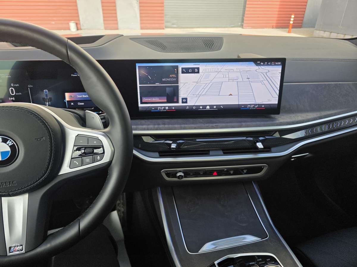 BMW X7, 3.0 l., Минивэн