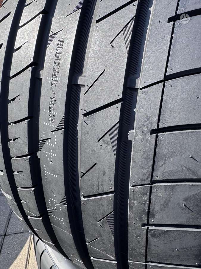 Firemax Sport 2, летние 275/35 R19