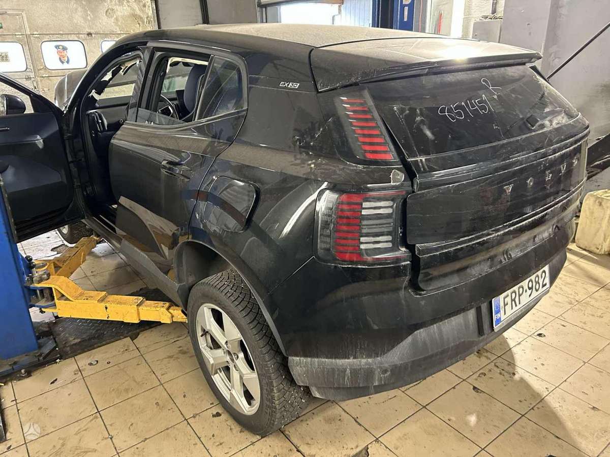 Volvo EX30 for parts