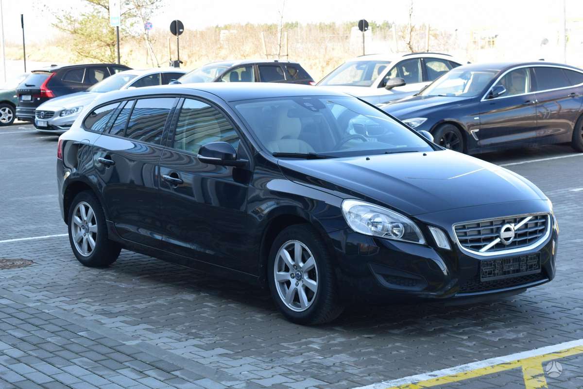 Volvo V60, 1.6 l., universalas