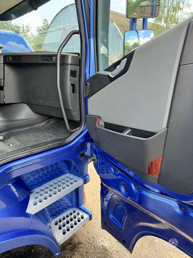 Volvo FH540, sunkvežimiai