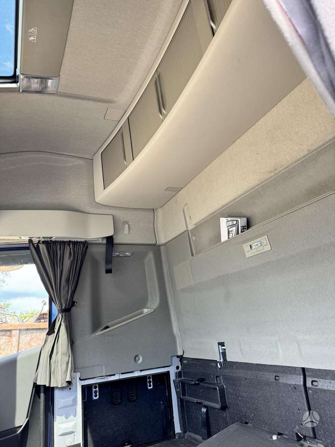 Volvo FH540, sunkvežimiai