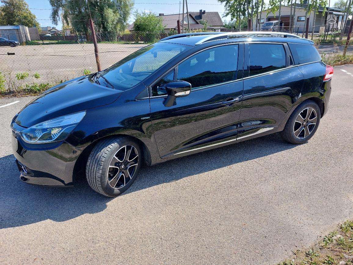 Renault Clio, universalas