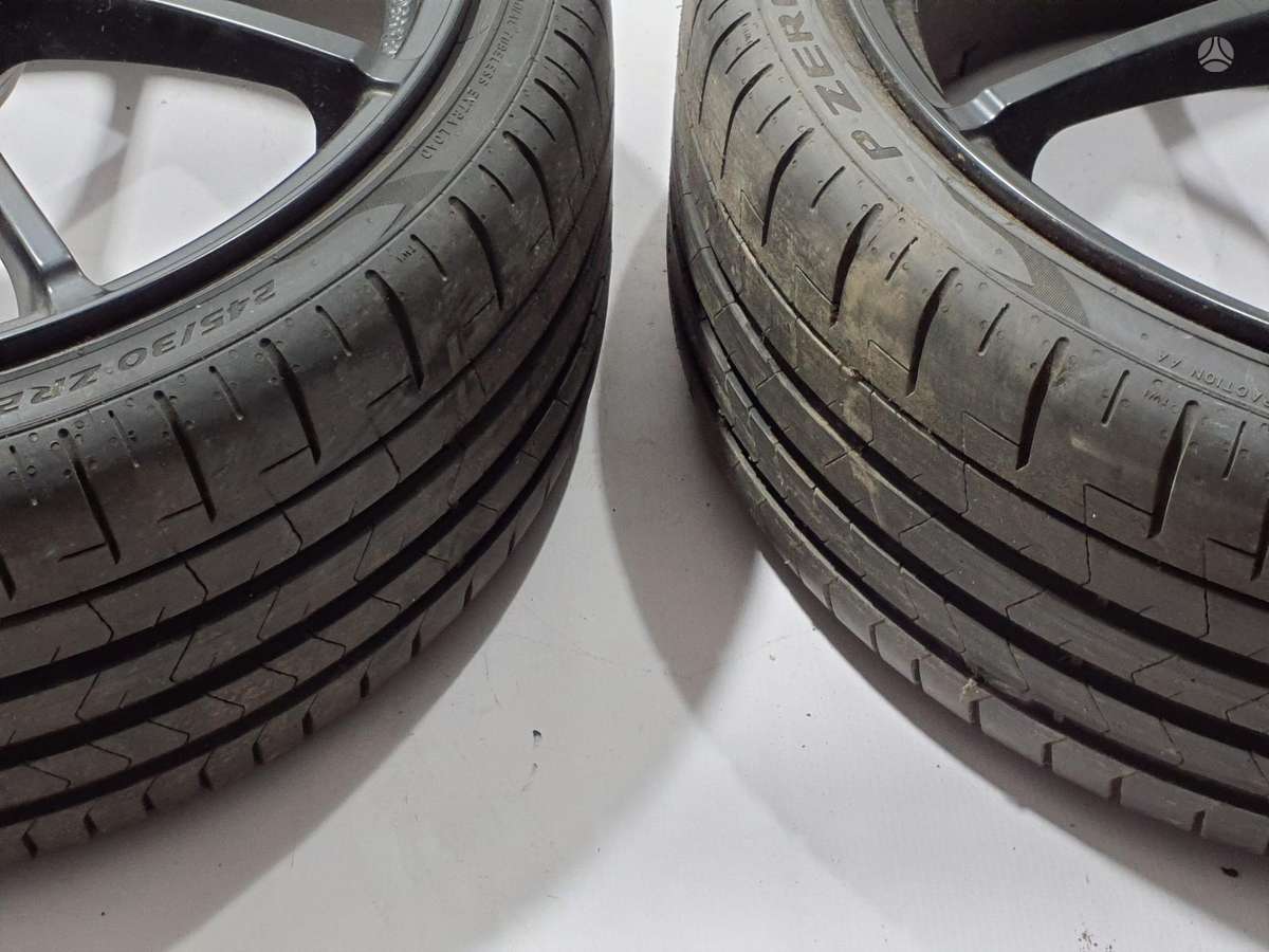 Audi A4B9, light alloy, R20