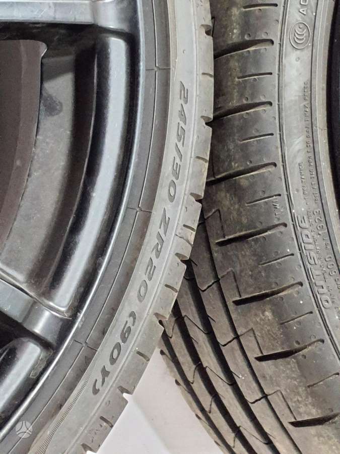 Audi A4B9, light alloy, R20