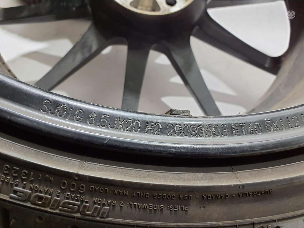 Audi A4B9, light alloy, R20