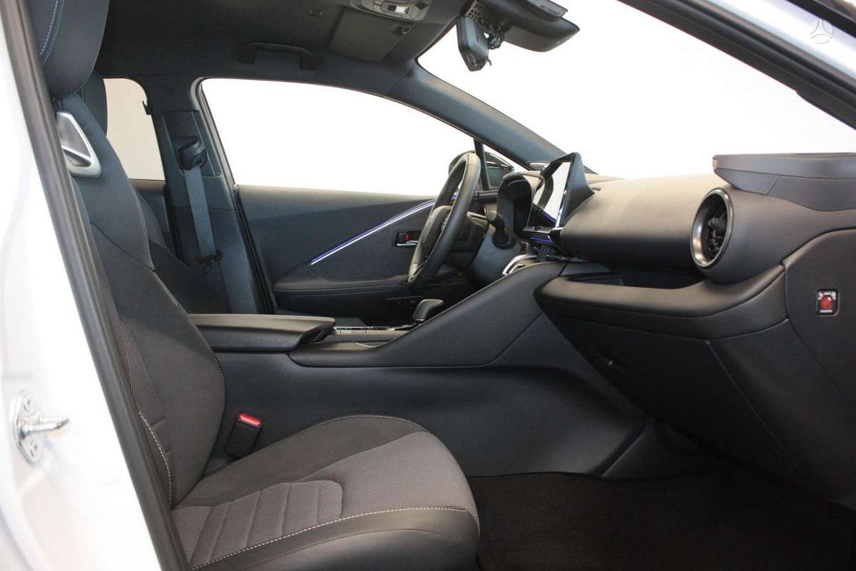 Toyota C-HR - 6