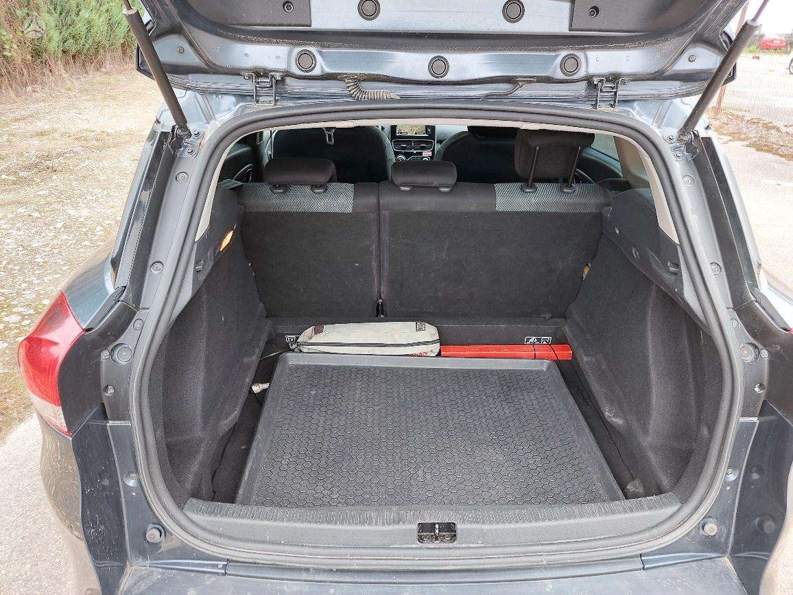 Renault Clio, Универсал