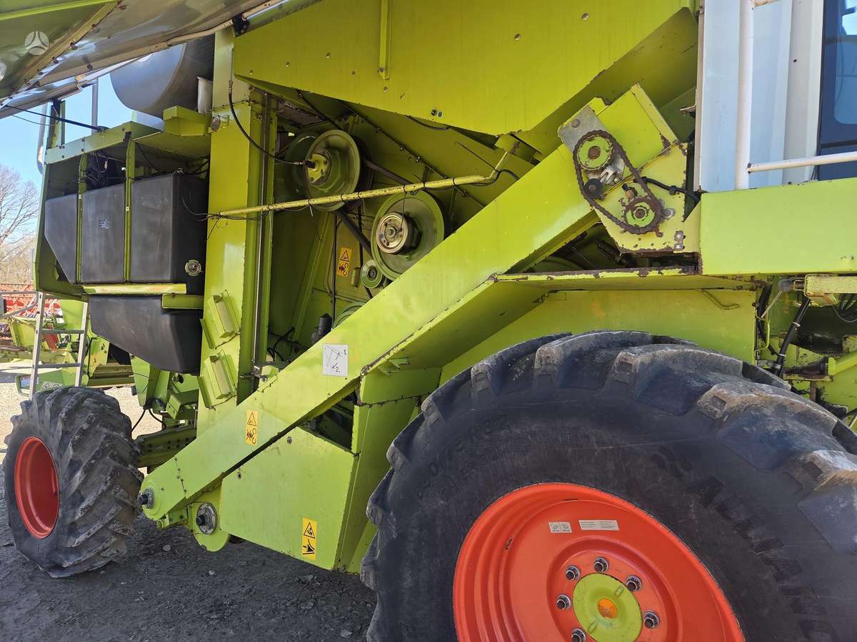 Claas LEXION 410, комбайны