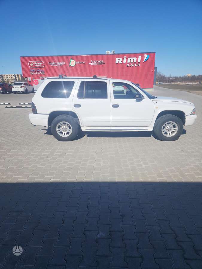 Dodge Durango, 4.7 l., off-road / crossover